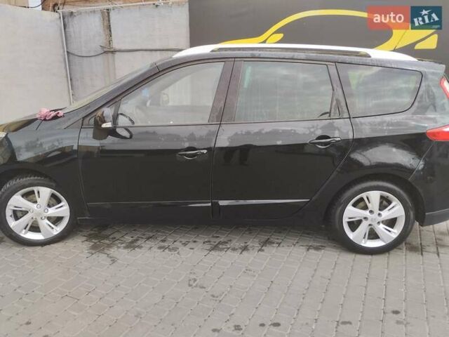 Черный Рено Гранд Сценик, объемом двигателя 1.46 л и пробегом 230 тыс. км за 9800 $, фото 17 на Automoto.ua