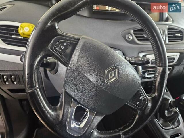 Чорний Рено Гранд Сценік, об'ємом двигуна 1.5 л та пробігом 218 тис. км за 9200 $, фото 4 на Automoto.ua