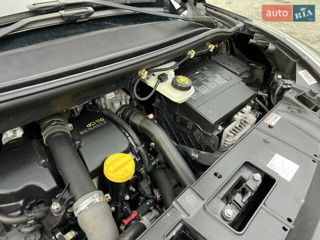 Чорний Рено Гранд Сценік, об'ємом двигуна 1.5 л та пробігом 225 тис. км за 10799 $, фото 71 на Automoto.ua