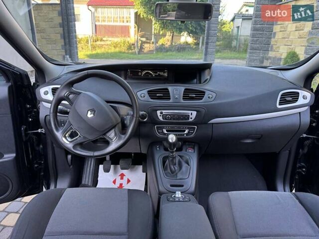 Черный Рено Гранд Сценик, объемом двигателя 0 л и пробегом 232 тыс. км за 7850 $, фото 5 на Automoto.ua
