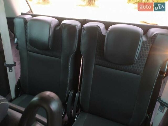 Черный Рено Гранд Сценик, объемом двигателя 1.6 л и пробегом 202 тыс. км за 9999 $, фото 24 на Automoto.ua