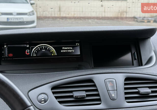 Черный Рено Гранд Сценик, объемом двигателя 1.46 л и пробегом 218 тыс. км за 11700 $, фото 19 на Automoto.ua