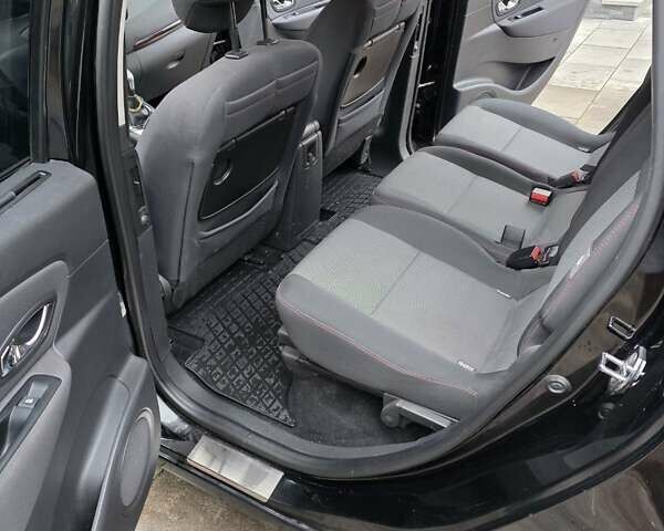 Черный Рено Гранд Сценик, объемом двигателя 1.46 л и пробегом 239 тыс. км за 8700 $, фото 21 на Automoto.ua