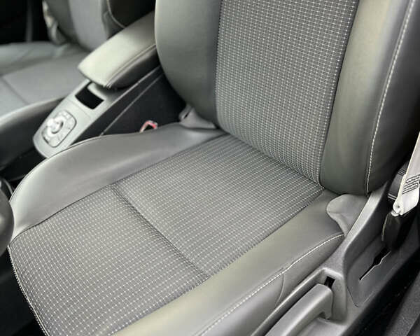 Чорний Рено Гранд Сценік, об'ємом двигуна 1.5 л та пробігом 225 тис. км за 10799 $, фото 38 на Automoto.ua