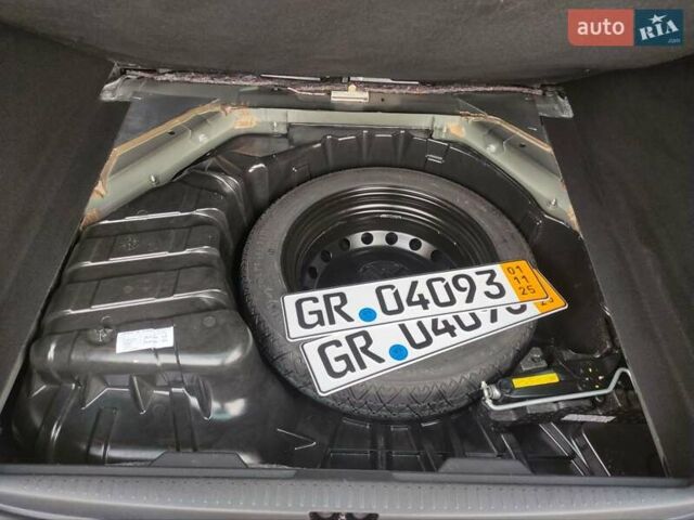 Черный Рено Гранд Сценик, объемом двигателя 2 л и пробегом 229 тыс. км за 11899 $, фото 41 на Automoto.ua