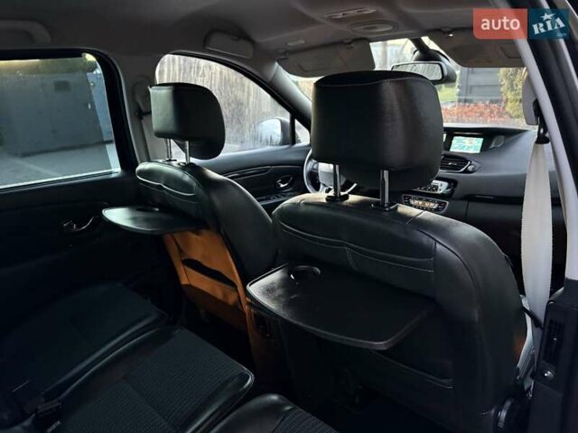 Черный Рено Гранд Сценик, объемом двигателя 1.6 л и пробегом 230 тыс. км за 9900 $, фото 67 на Automoto.ua