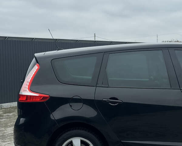 Чорний Рено Гранд Сценік, об'ємом двигуна 1.5 л та пробігом 223 тис. км за 8400 $, фото 9 на Automoto.ua