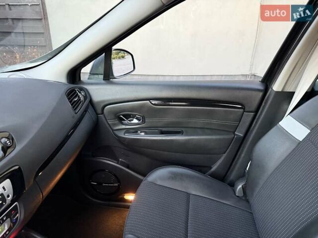 Черный Рено Гранд Сценик, объемом двигателя 1.6 л и пробегом 230 тыс. км за 9900 $, фото 43 на Automoto.ua