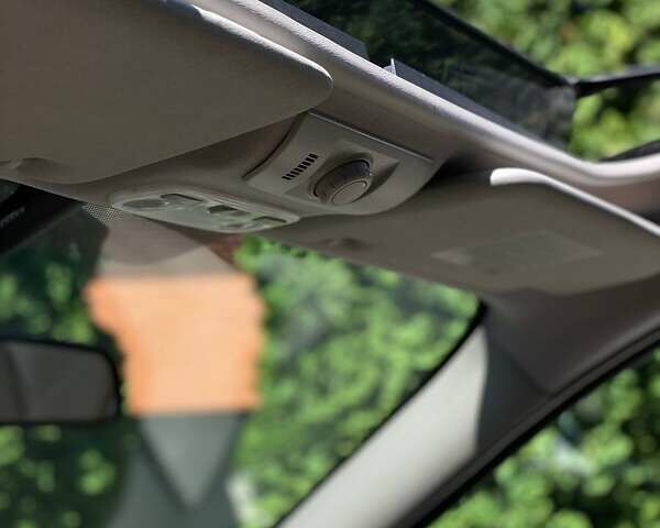 Черный Рено Гранд Сценик, объемом двигателя 1.6 л и пробегом 216 тыс. км за 9550 $, фото 30 на Automoto.ua