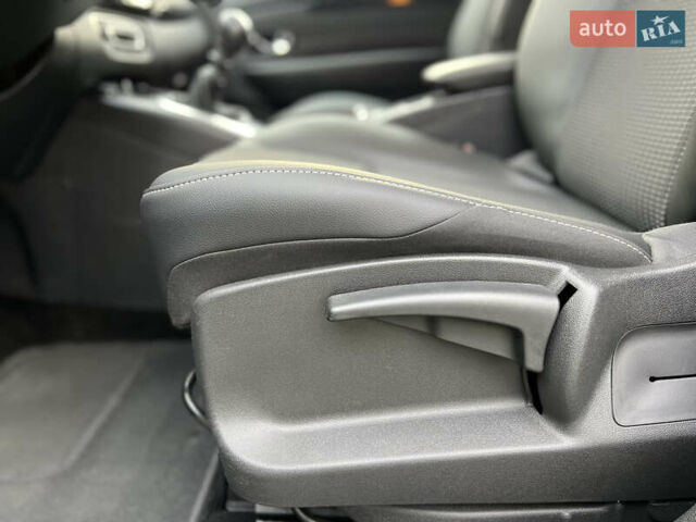 Чорний Рено Гранд Сценік, об'ємом двигуна 1.5 л та пробігом 225 тис. км за 10799 $, фото 36 на Automoto.ua