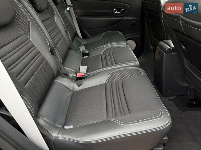 Черный Рено Гранд Сценик, объемом двигателя 1.5 л и пробегом 224 тыс. км за 11400 $, фото 93 на Automoto.ua