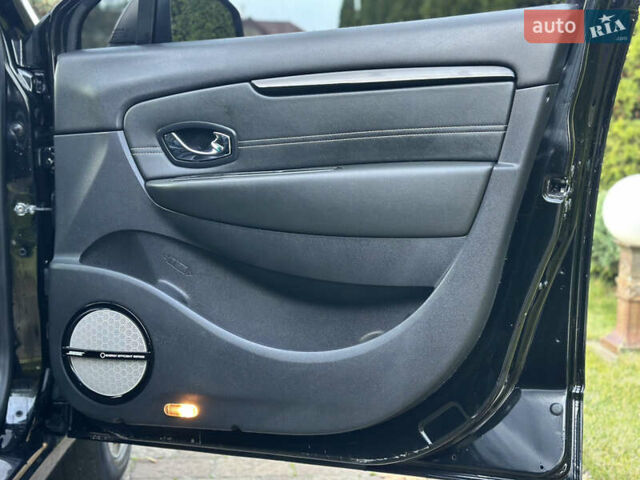 Черный Рено Гранд Сценик, объемом двигателя 1.6 л и пробегом 269 тыс. км за 10500 $, фото 64 на Automoto.ua