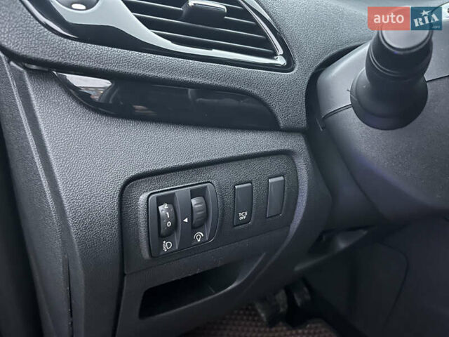 Чорний Рено Гранд Сценік, об'ємом двигуна 1.46 л та пробігом 240 тис. км за 10999 $, фото 40 на Automoto.ua