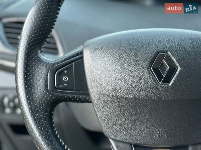 Черный Рено Гранд Сценик, объемом двигателя 1.6 л и пробегом 269 тыс. км за 10500 $, фото 17 на Automoto.ua