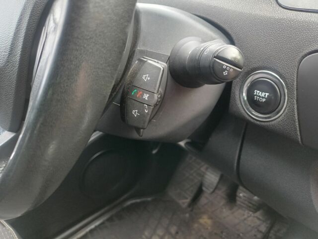 Черный Рено Гранд Сценик, объемом двигателя 0 л и пробегом 245 тыс. км за 9100 $, фото 13 на Automoto.ua