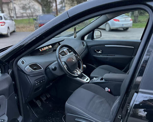 Черный Рено Гранд Сценик, объемом двигателя 1.46 л и пробегом 217 тыс. км за 8999 $, фото 9 на Automoto.ua