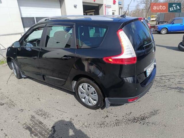 Черный Рено Гранд Сценик, объемом двигателя 1.5 л и пробегом 217 тыс. км за 9500 $, фото 2 на Automoto.ua