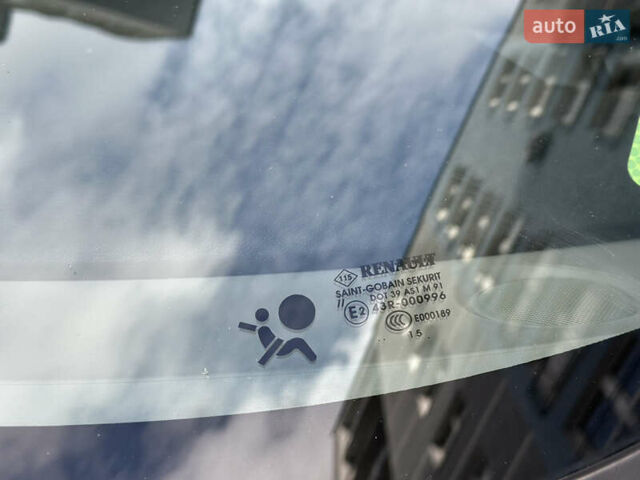 Чорний Рено Гранд Сценік, об'ємом двигуна 1.46 л та пробігом 217 тис. км за 8800 $, фото 20 на Automoto.ua