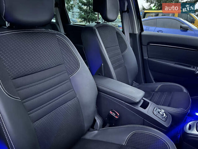 Чорний Рено Гранд Сценік, об'ємом двигуна 1.46 л та пробігом 240 тис. км за 10999 $, фото 30 на Automoto.ua