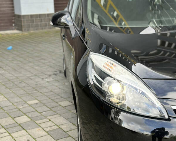 Чорний Рено Гранд Сценік, об'ємом двигуна 1.46 л та пробігом 217 тис. км за 8800 $, фото 18 на Automoto.ua