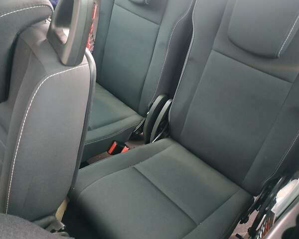 Черный Рено Гранд Сценик, объемом двигателя 1.5 л и пробегом 217 тыс. км за 9500 $, фото 17 на Automoto.ua