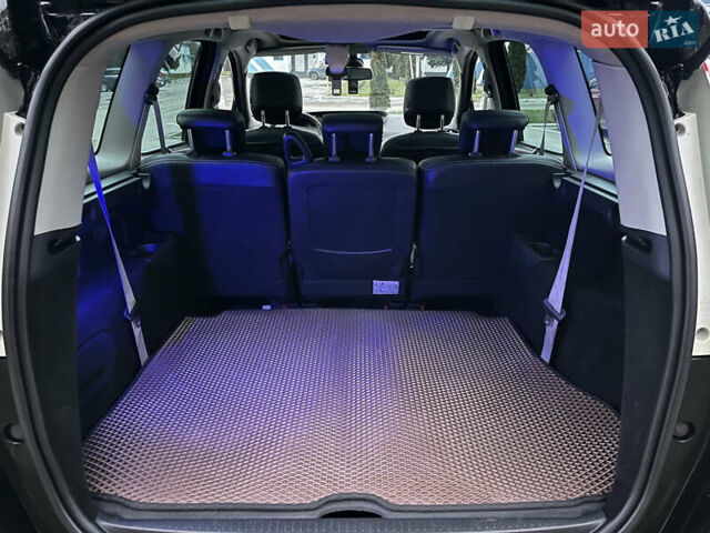 Чорний Рено Гранд Сценік, об'ємом двигуна 1.46 л та пробігом 240 тис. км за 10999 $, фото 44 на Automoto.ua