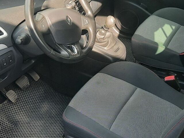 Черный Рено Гранд Сценик, объемом двигателя 1.5 л и пробегом 135 тыс. км за 9200 $, фото 5 на Automoto.ua