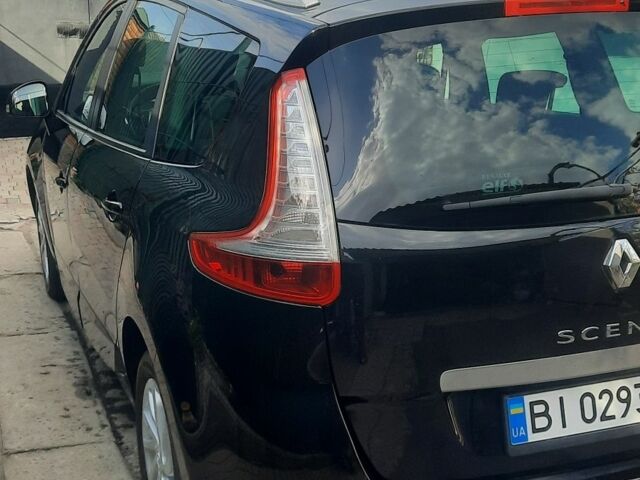 Черный Рено Гранд Сценик, объемом двигателя 1.5 л и пробегом 135 тыс. км за 9200 $, фото 2 на Automoto.ua