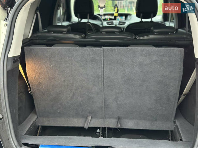 Черный Рено Гранд Сценик, объемом двигателя 1.6 л и пробегом 269 тыс. км за 10100 $, фото 47 на Automoto.ua