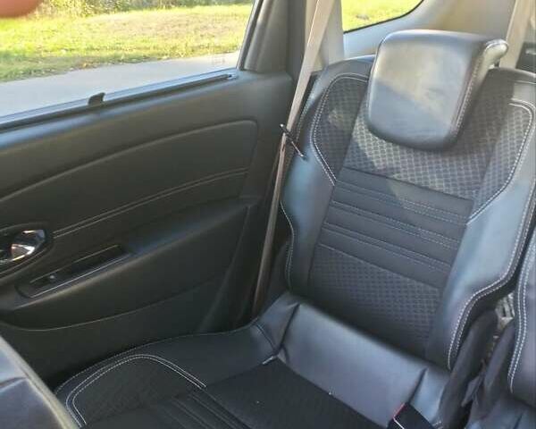 Черный Рено Гранд Сценик, объемом двигателя 1.6 л и пробегом 320 тыс. км за 8700 $, фото 15 на Automoto.ua