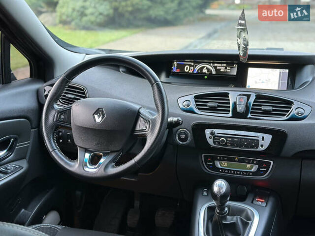 Черный Рено Гранд Сценик, объемом двигателя 1.6 л и пробегом 269 тыс. км за 10500 $, фото 55 на Automoto.ua
