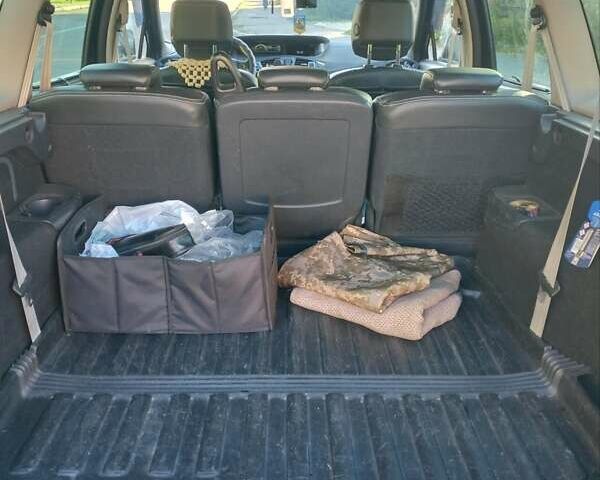 Черный Рено Гранд Сценик, объемом двигателя 1.6 л и пробегом 320 тыс. км за 8700 $, фото 16 на Automoto.ua