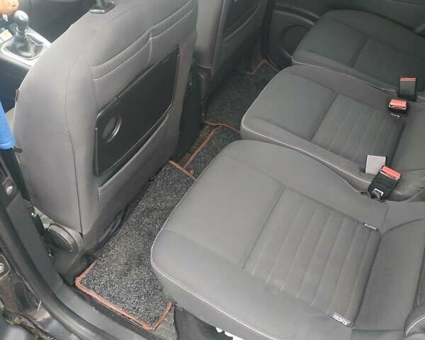 Черный Рено Гранд Сценик, объемом двигателя 1.5 л и пробегом 217 тыс. км за 9500 $, фото 14 на Automoto.ua