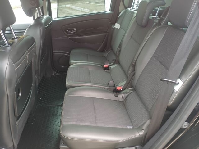 Черный Рено Гранд Сценик, объемом двигателя 0 л и пробегом 245 тыс. км за 9100 $, фото 18 на Automoto.ua