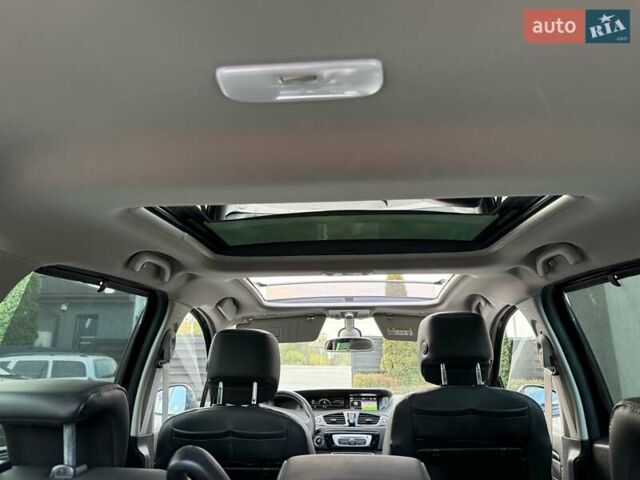 Чорний Рено Гранд Сценік, об'ємом двигуна 1.6 л та пробігом 216 тис. км за 11800 $, фото 68 на Automoto.ua