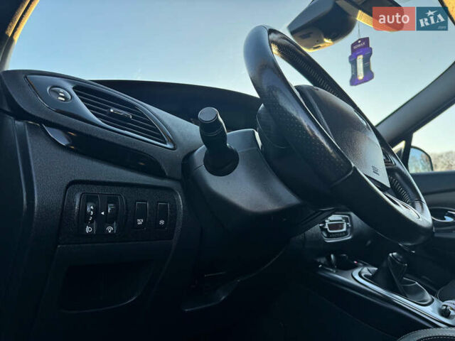 Рено Гранд Сценик 2015 в Стрые на Automoto.ua Черный Рено Гранд Сценик, объемом двигателя 1.5 л и пробегом 213 тыс. км за 11799 $, фото 63 на Automoto.ua