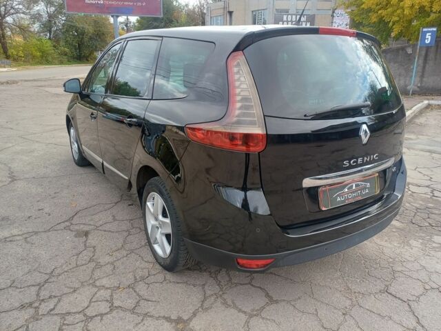 Черный Рено Гранд Сценик, объемом двигателя 0 л и пробегом 245 тыс. км за 9100 $, фото 5 на Automoto.ua