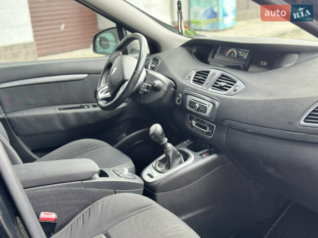 Чорний Рено Гранд Сценік, об'ємом двигуна 1.46 л та пробігом 217 тис. км за 8800 $, фото 15 на Automoto.ua