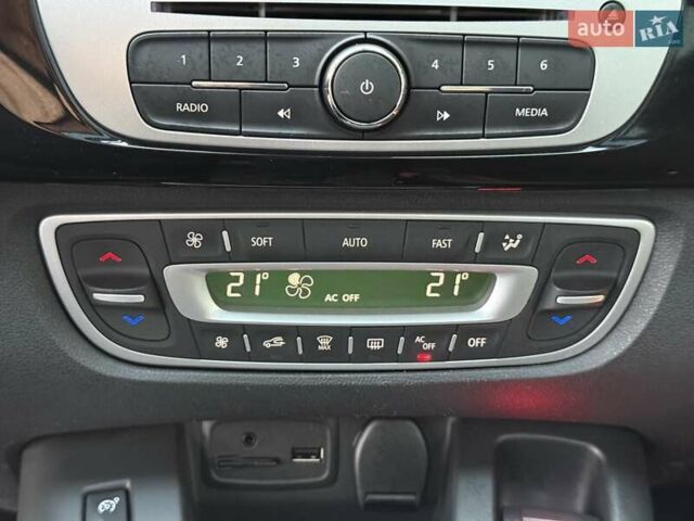 Чорний Рено Гранд Сценік, об'ємом двигуна 1.6 л та пробігом 216 тис. км за 11800 $, фото 44 на Automoto.ua