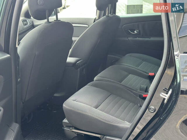 Чорний Рено Гранд Сценік, об'ємом двигуна 1.46 л та пробігом 217 тис. км за 8800 $, фото 4 на Automoto.ua