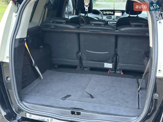 Черный Рено Гранд Сценик, объемом двигателя 1.6 л и пробегом 269 тыс. км за 10500 $, фото 44 на Automoto.ua