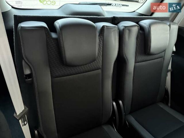 Чорний Рено Гранд Сценік, об'ємом двигуна 1.6 л та пробігом 216 тис. км за 11800 $, фото 71 на Automoto.ua