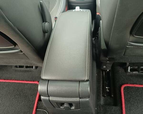 Черный Рено Гранд Сценик, объемом двигателя 1.6 л и пробегом 215 тыс. км за 10999 $, фото 77 на Automoto.ua