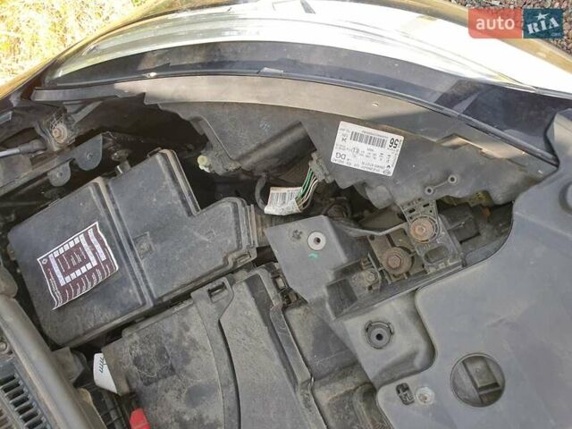 Черный Рено Гранд Сценик, объемом двигателя 1.6 л и пробегом 215 тыс. км за 15950 $, фото 55 на Automoto.ua