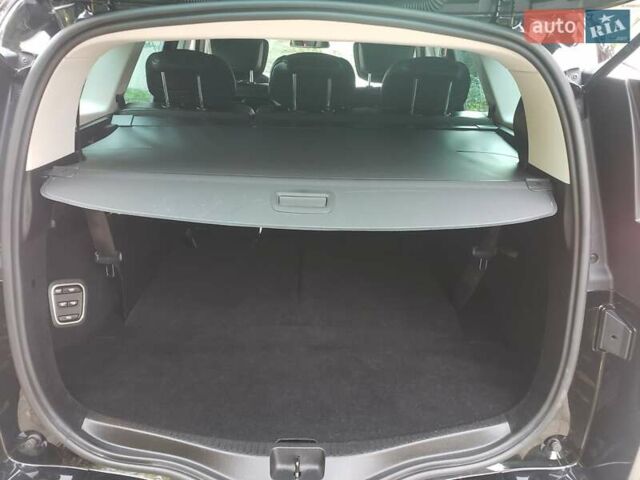 Черный Рено Гранд Сценик, объемом двигателя 1.6 л и пробегом 159 тыс. км за 16700 $, фото 71 на Automoto.ua