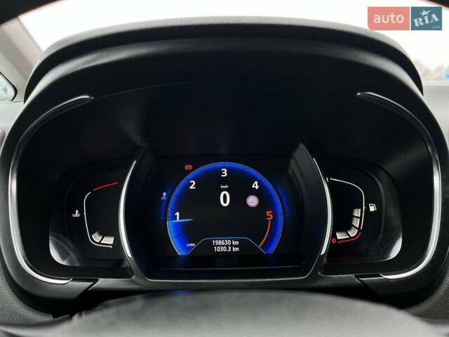 Черный Рено Гранд Сценик, объемом двигателя 1.6 л и пробегом 198 тыс. км за 15400 $, фото 35 на Automoto.ua