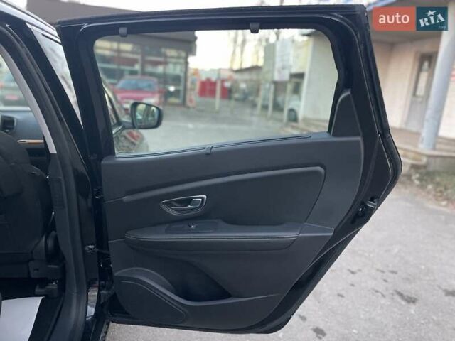 Черный Рено Гранд Сценик, объемом двигателя 1.6 л и пробегом 178 тыс. км за 15600 $, фото 38 на Automoto.ua