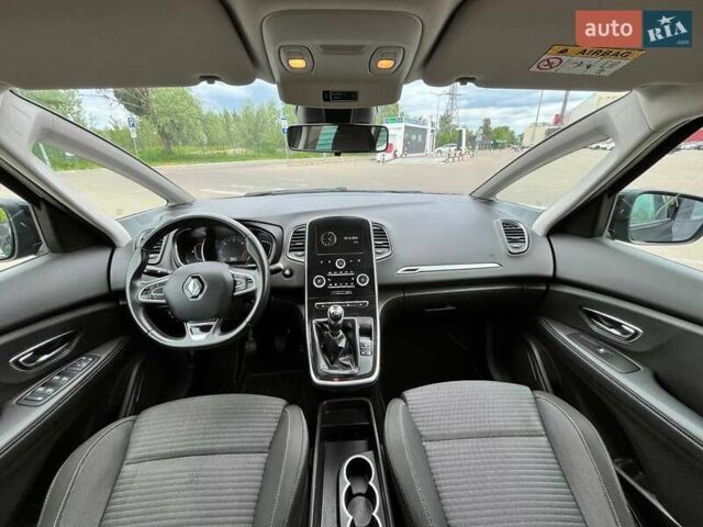 Черный Рено Гранд Сценик, объемом двигателя 1.6 л и пробегом 198 тыс. км за 15400 $, фото 11 на Automoto.ua
