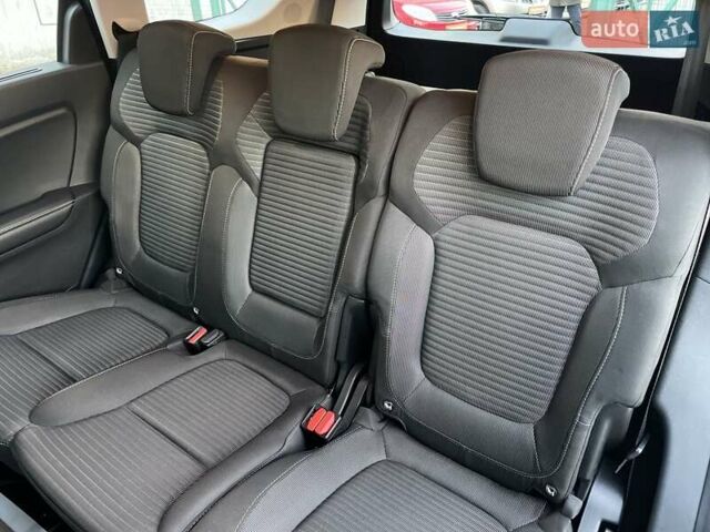 Черный Рено Гранд Сценик, объемом двигателя 1.6 л и пробегом 178 тыс. км за 15600 $, фото 29 на Automoto.ua