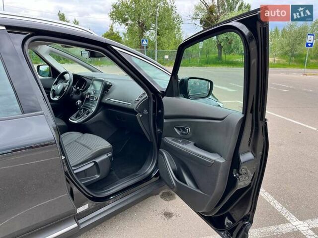 Черный Рено Гранд Сценик, объемом двигателя 1.6 л и пробегом 198 тыс. км за 15400 $, фото 14 на Automoto.ua